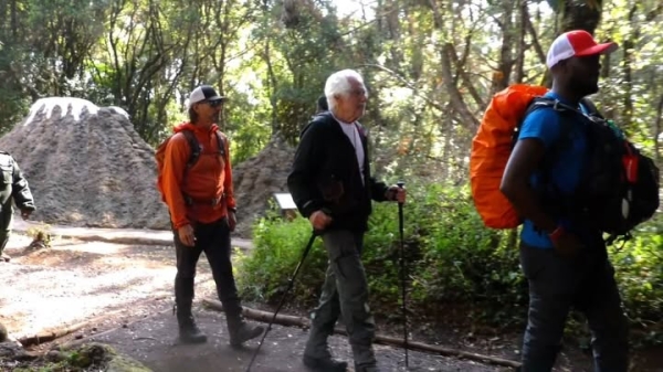 90-YEAR-OLD AMERICAN SETS SIGHTS ON WORLD RECORD CLIMB OF MOUNT KILIMANJARO